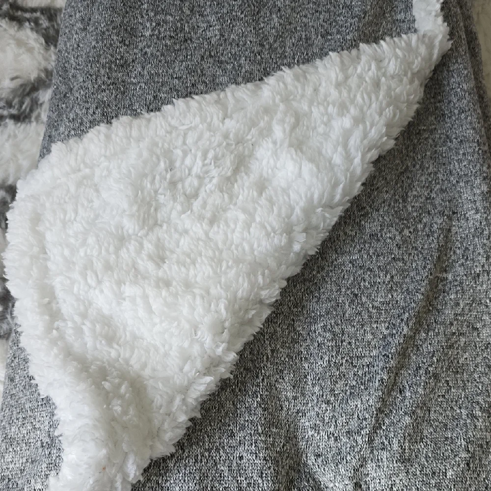 Rae Dunn Charcoal Relax Blanket - Picture 4 of 6